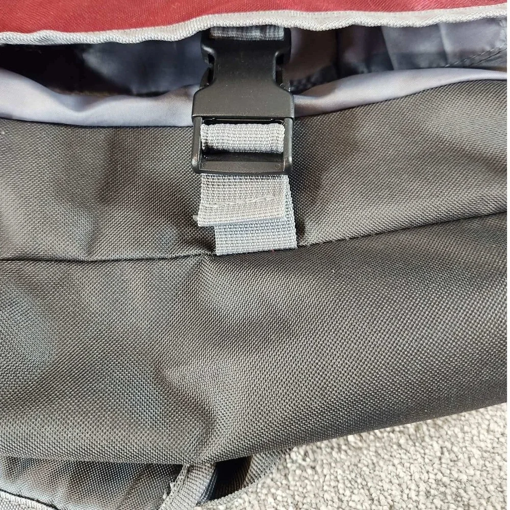 Embark Messenger Bag Burgundy Charcoal Grey Ripstop Laptop Travel Unisex Large